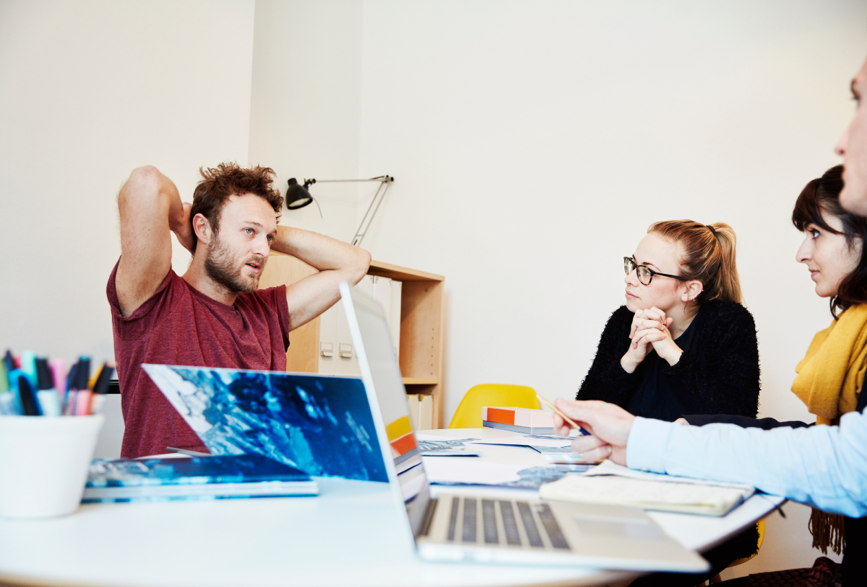 AI Virtual Shopping Assistants